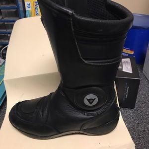 Womens Dainese-gortex black riding boot